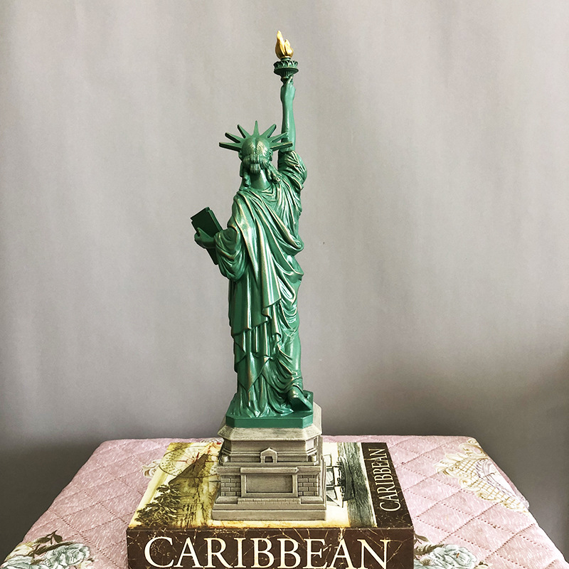 ERMAKOVA Estatua de la Liberta - Interior Design New York reseña y precio